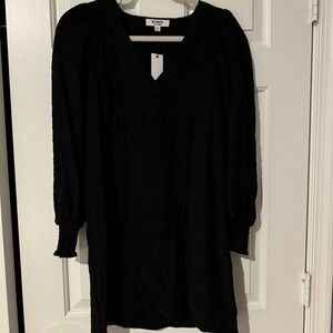 NWT BB Dakota black vneck dress in XS